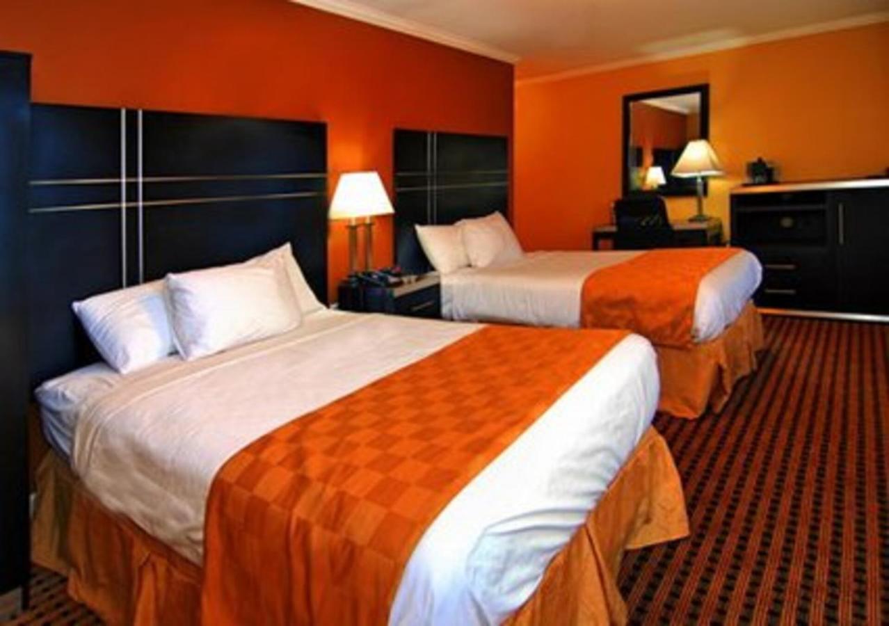 The Prince Hotel Tunkhannock エクステリア 写真