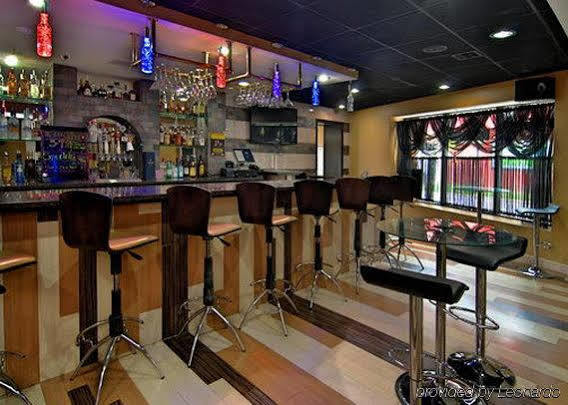 The Prince Hotel Tunkhannock エクステリア 写真